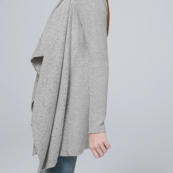 Cardigan - Picture 2 of 11